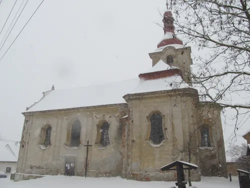 Kostel Nejsvětější Trojice v Jezné