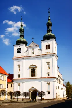 Kostel svatého Ignáce z Loyoly a svatého Františka Xaverského v Březnici