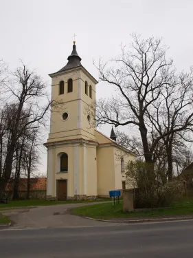Kostel Nanebevzetí Panny Marie v Bezdědicích