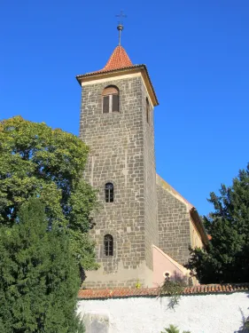 Kostel Nanebevzetí Panny Marie v Čelákovicích