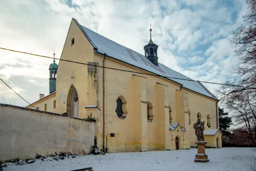 Kostel svatého Vavřince v Mělníku-Pšovce