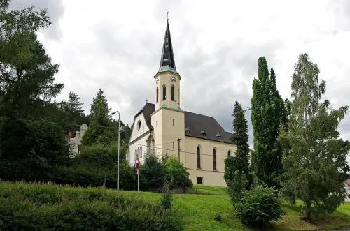 Kostel Nejsvětějšího srdce Páně ve Stříbrné
