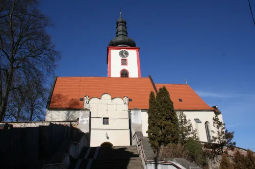 Kostel Povýšení svatého Kříže ve Veselí nad Lužnicí