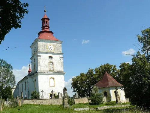 Kostel svatého Matouše v Hradíšťku