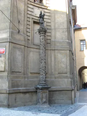 Vinařský sloup na Křižovnickém náměstí