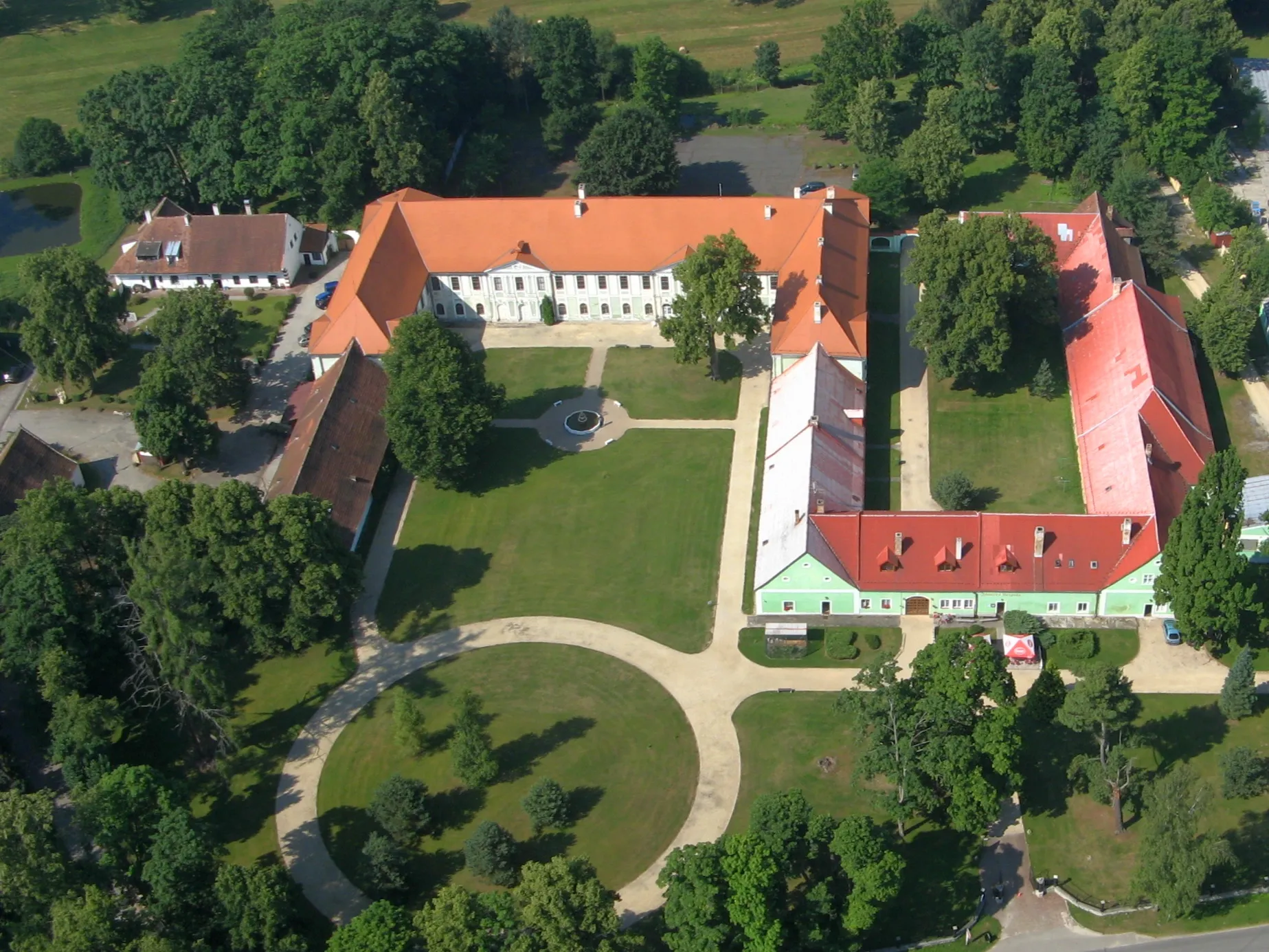 Lovecký zámeček Jemčina