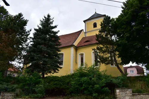 Kostel svatého Michaela archanděla v Meclově