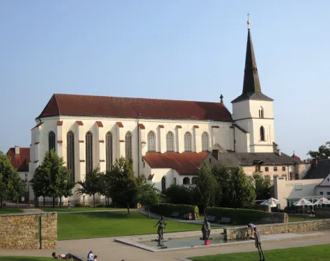 Kostel Povýšení svatého Kříže v Litomyšli