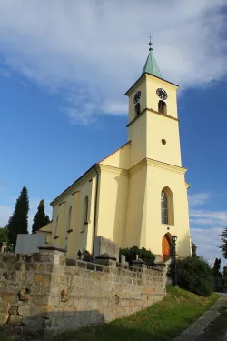 Kostel svatého Filipa a Jakuba ve Všeni