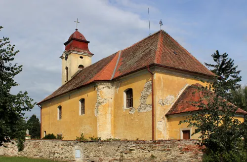 Kostel Nanebevzetí Panny Marie v Kostelní Lhotě