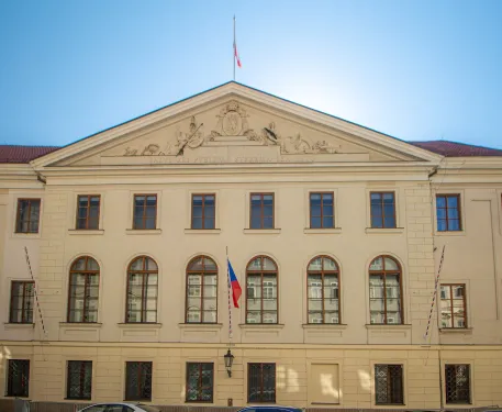 Thunovský palác