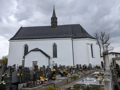 Kostel Nejsvětější Trojice v Bystřici nad Pernštejnem
