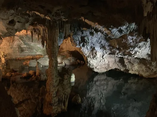 Neptunova jeskyně