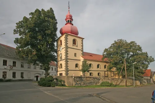 Kostel svatého Václava v Blíževedlích