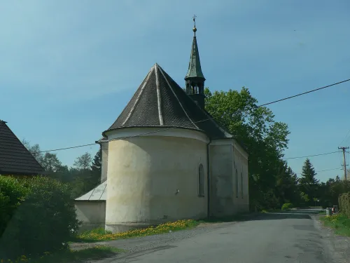 Kostel Narození Panny Marie v Jamarticích