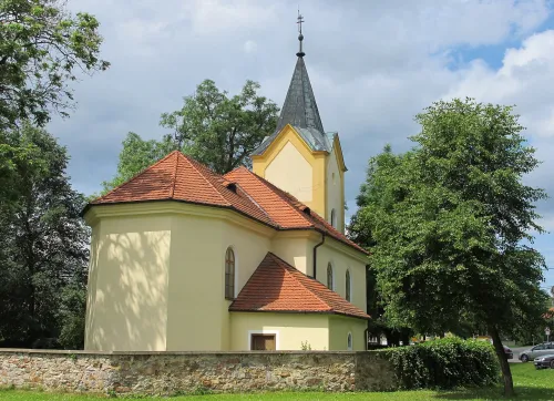 Kostel Nanebevzetí Panny Marie v Kytíně