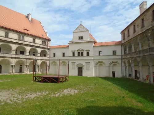 Zámecká kaple svatého Josefa v Bělé pod Bezdězem