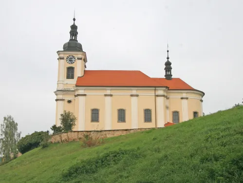 Kostel svatého Petra a Pavla v Konecchlumí