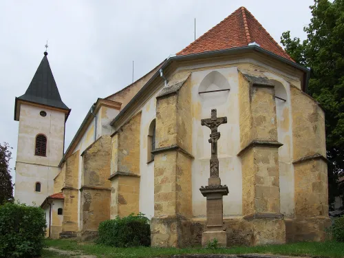 Kostel Narození Panny Marie ve Vémyslicích