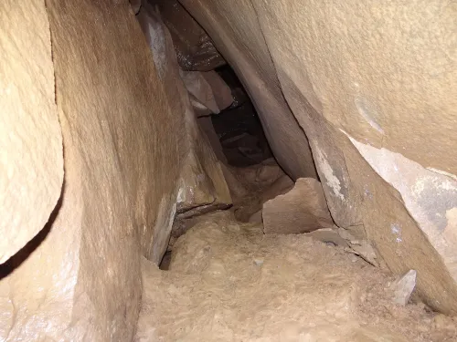 Höhle Oblica