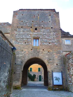 Hrad v Pozzolengu