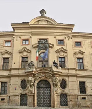 Kolovratský palác