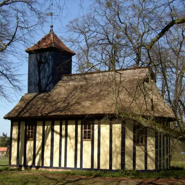 Kirchlein im Grünen v Alt Placht