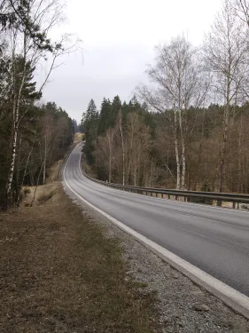 Pomník nehody autobusu u Nažidel