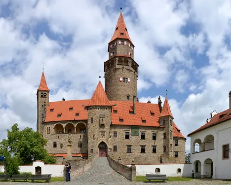 Hrad Bouzov