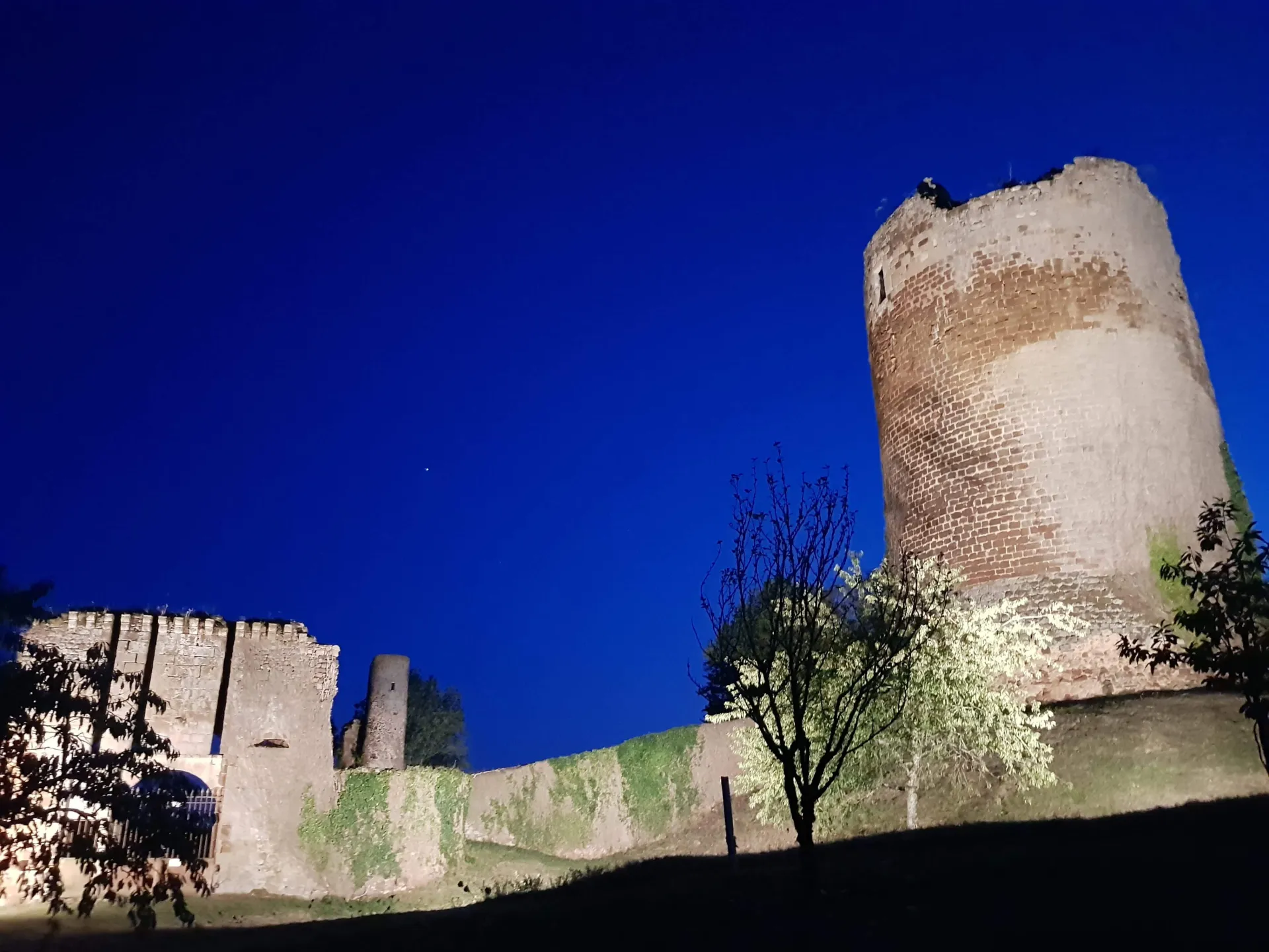 Brosse Castle Ruins
