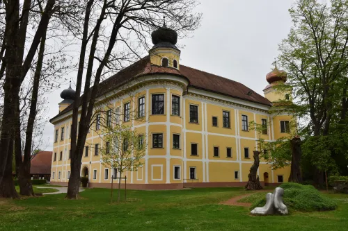 Zámek Gleinstätten