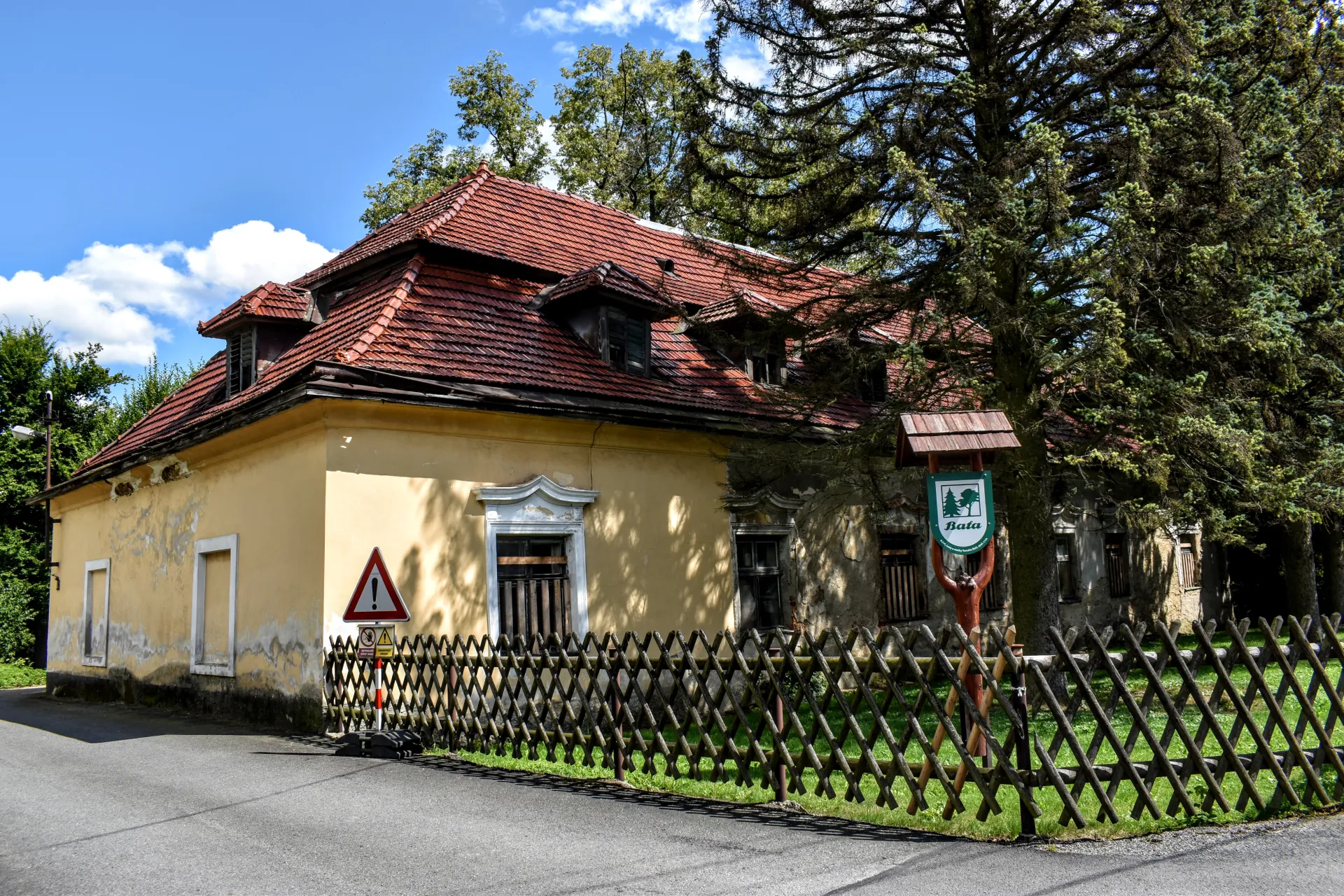 Zámek Loučka