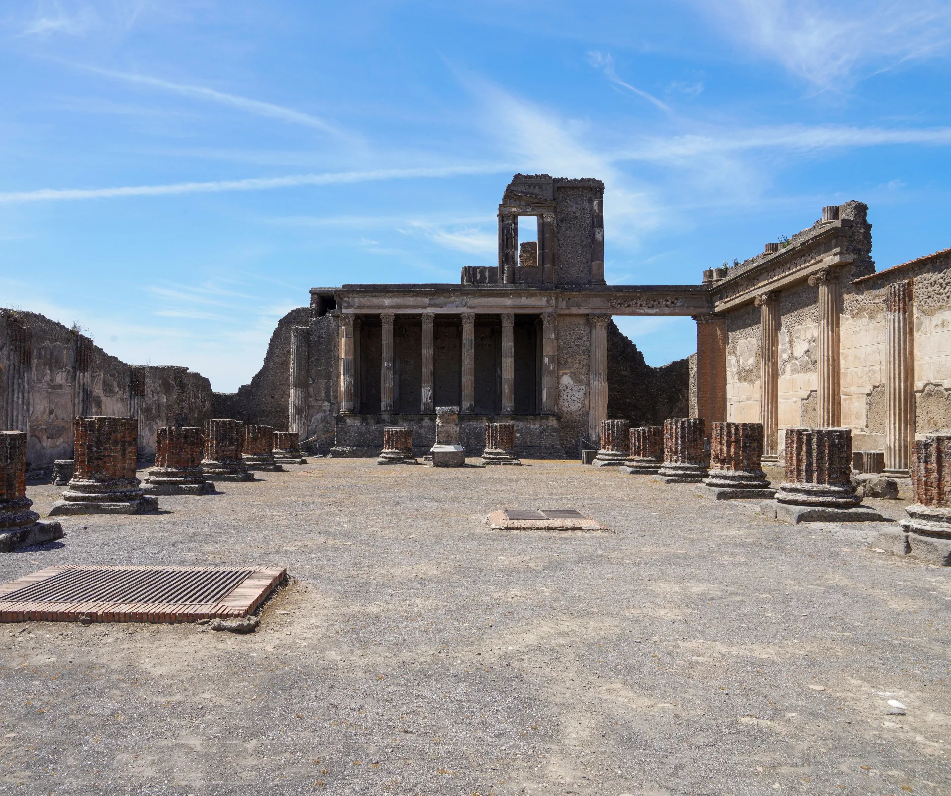 Bazilika v Pompejích