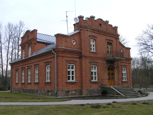Exposición conmemorativa de Gabrielė Petkevičaitė-Bitė en Puziniškis