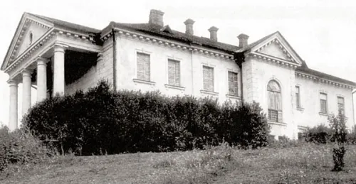 Ilgas Manor