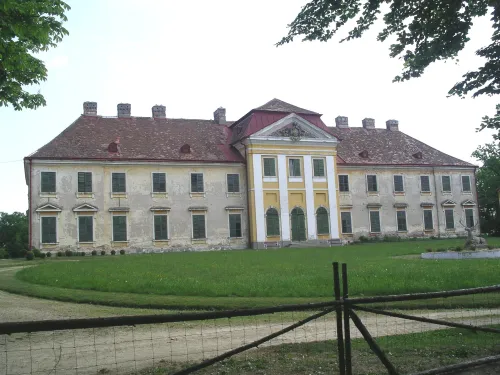 Zámek Karlslust