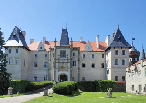 Zámek Žleby