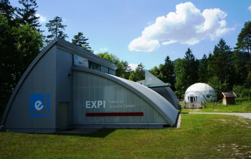 Vědecké centrum EXPI