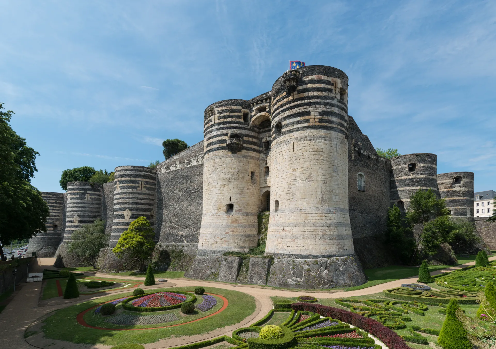 Hrad v Angers