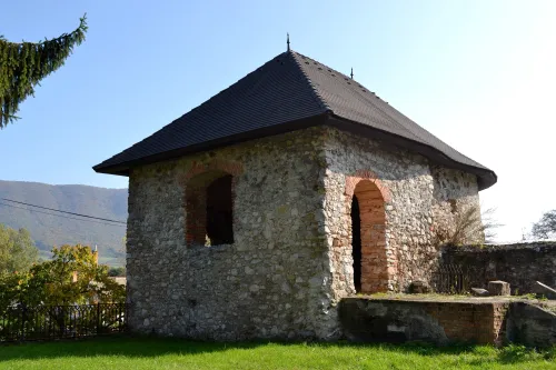 Vodný hrad ve Štítniku