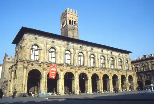 Palác podestà v Bologni