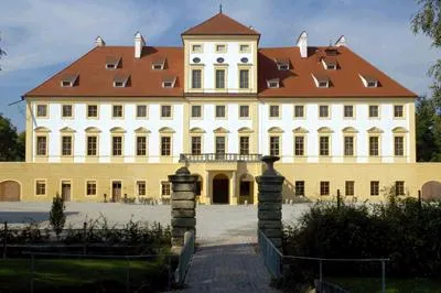 Zámek Aurolzmünster