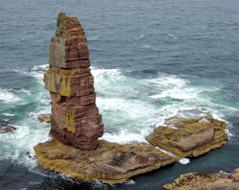 Pilier rocheux marin Am Buachaille