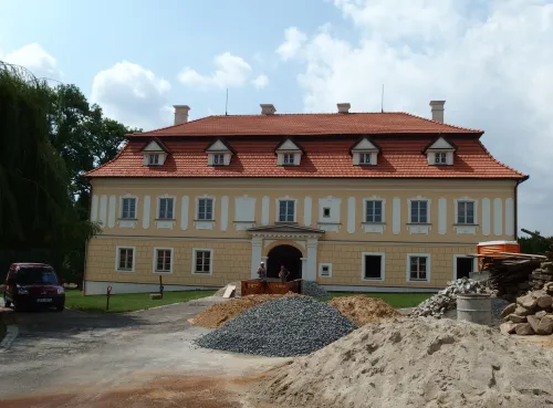 Zámek Všechovice