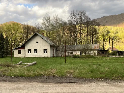 Železniční trať Banská Bystrica – Harmanec