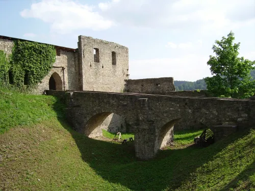 Zřícenina hradu Hukvaldy