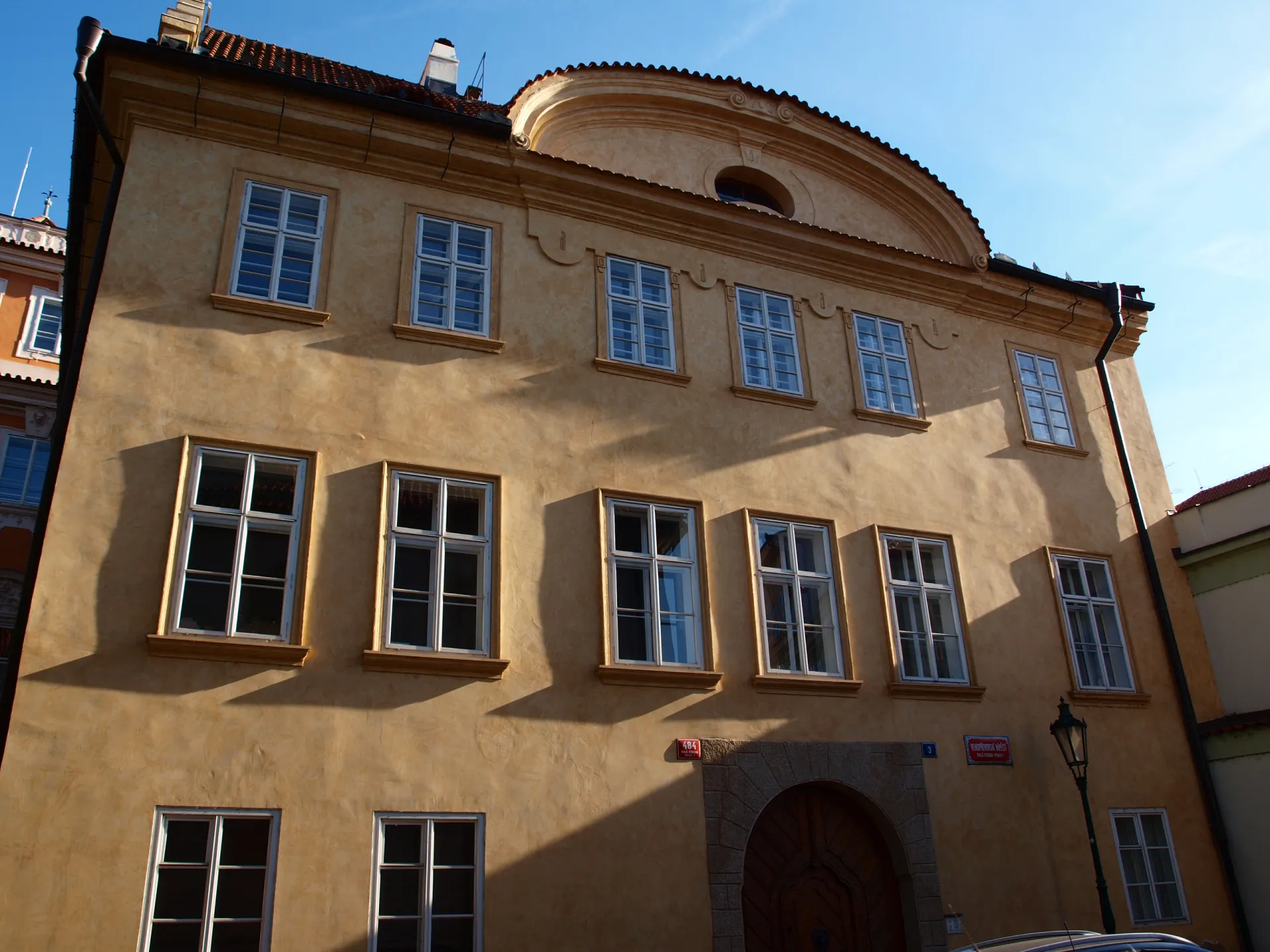Malý Buquoyský palác