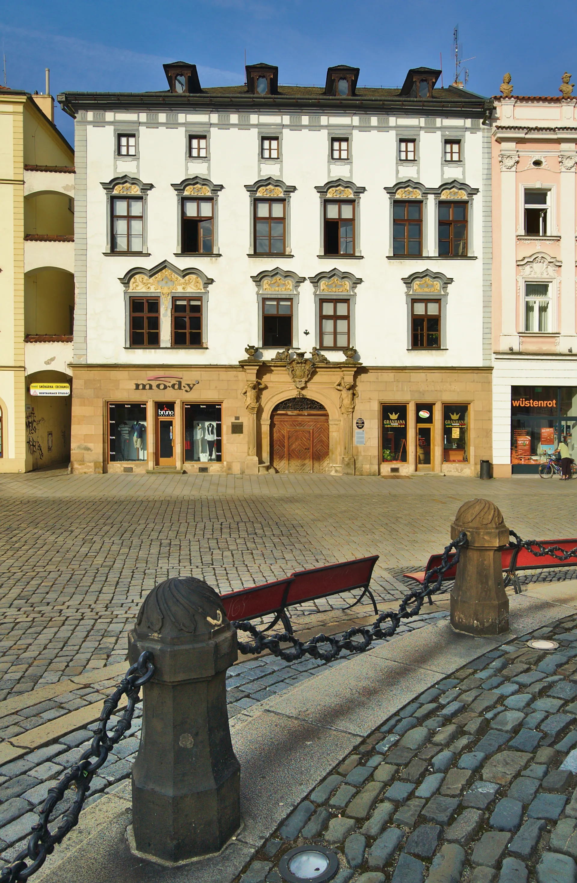 Petrášův palác
