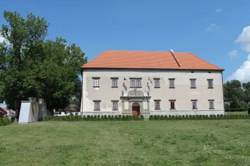 Zámek Seč