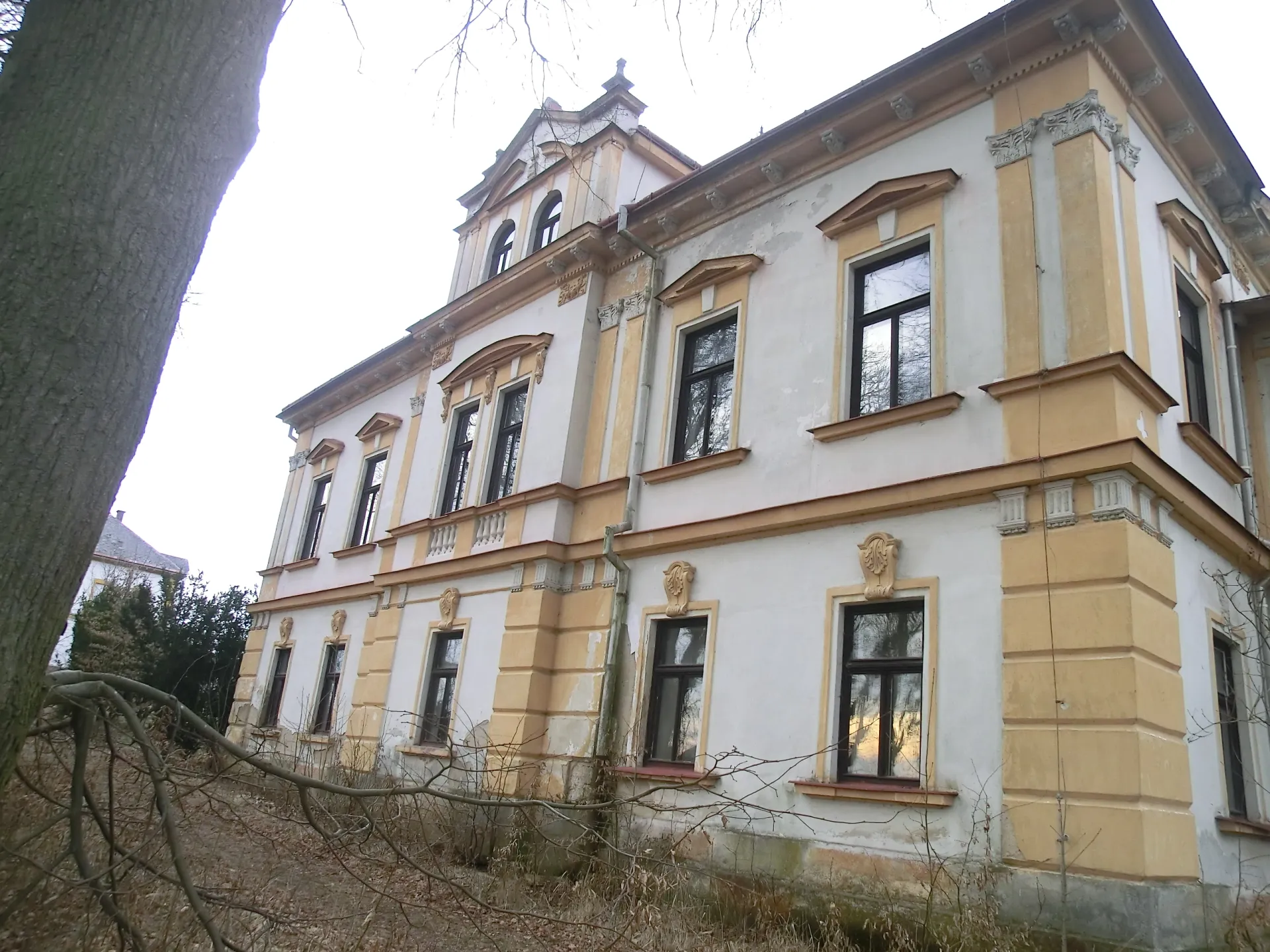 Zámek Studenec